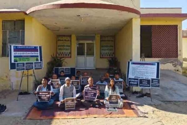 Protest against disparity in pay and service conditions of KVK staff across the nation