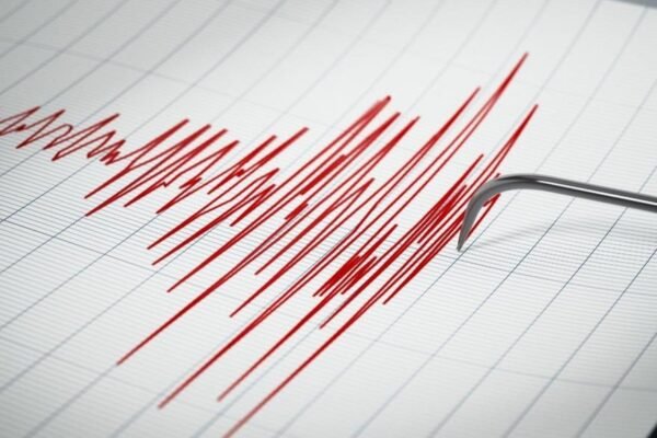 Quakes measuring 3.2 and 3.6 on the Richter scale struck Manipur and Arunachal Pradesh