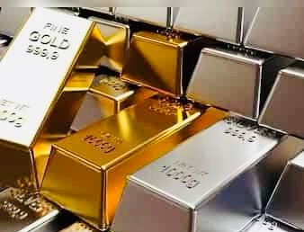 Gold decline ₹400 to ₹1,00,020 per 10 gram, silver slips ₹1,500