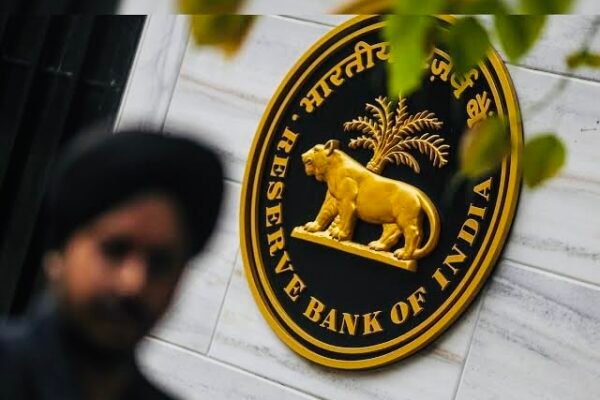 India’s foreign exchange reserves jump to USD 695.1 billion: RBI