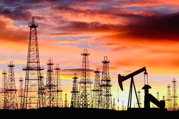 Crude oil fundamentals jump on demand